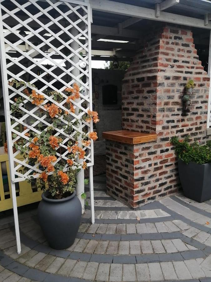 36 Mount Road Guesthouse And Self Catering 포트엘리자베스 외부 사진